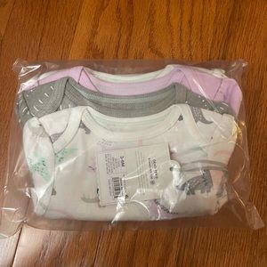 LOT OF 4- ‘Cloud Island’ 4-Pack Short Sleeve Bodysuits Size- 3-6M